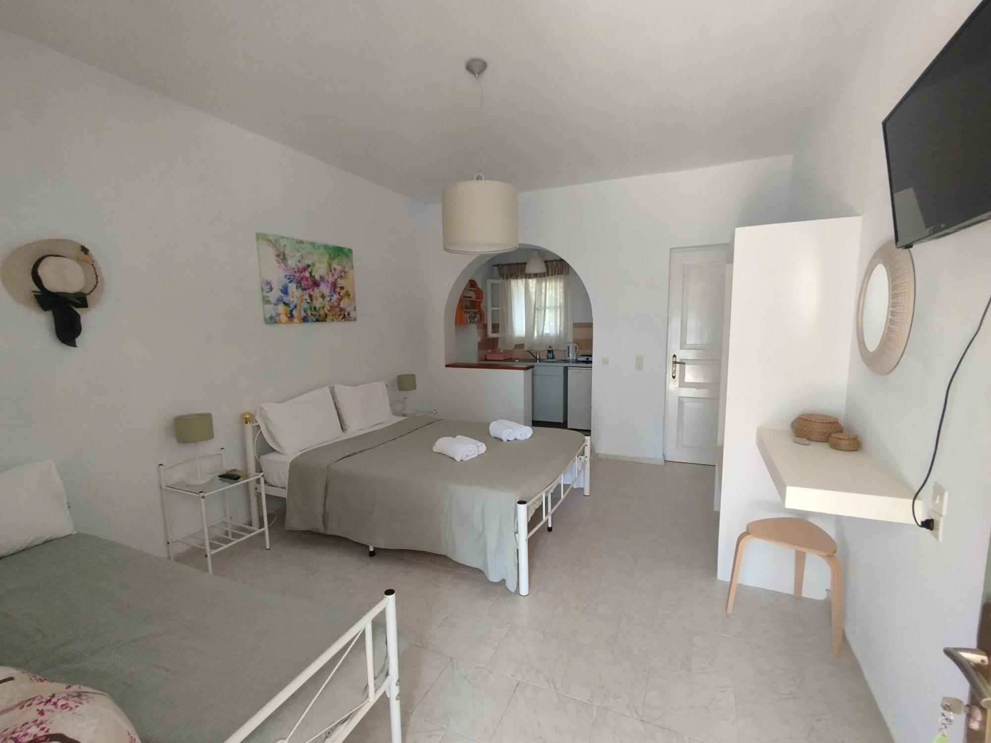 Smaragdi Rooms And Studios Skopelos Town Phòng bức ảnh