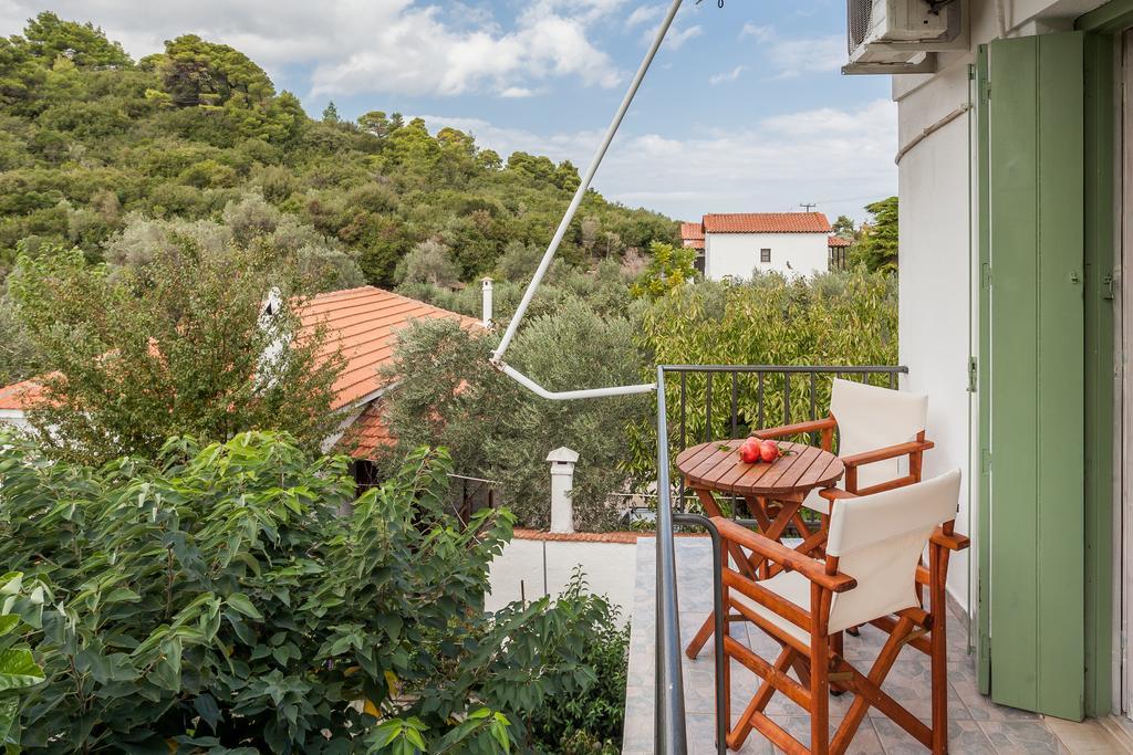 Smaragdi Rooms And Studios Skopelos Town Ngoại thất bức ảnh